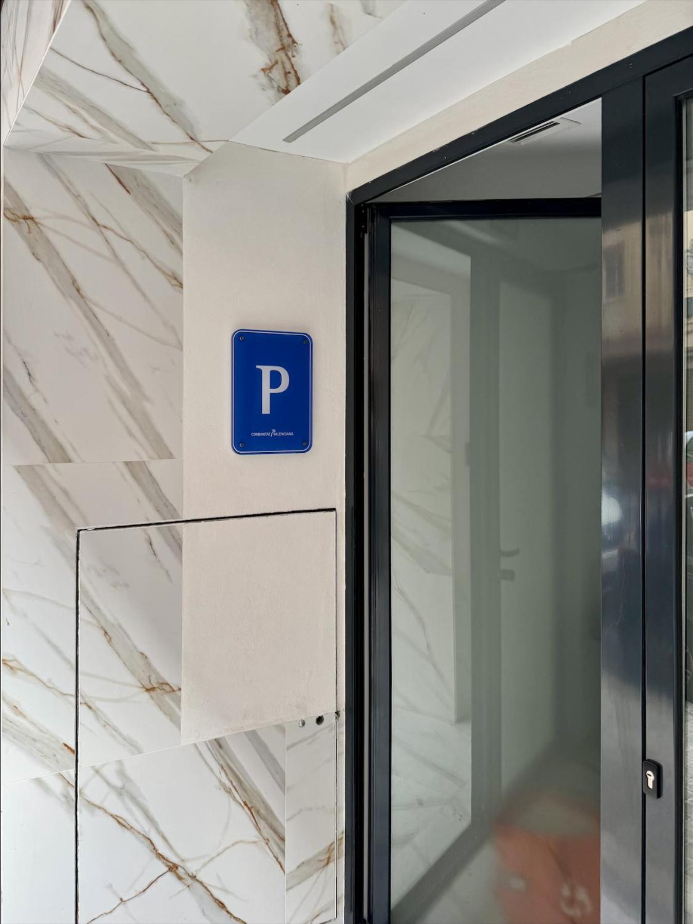 Forata Lofts Hotel Valencia Exterior photo